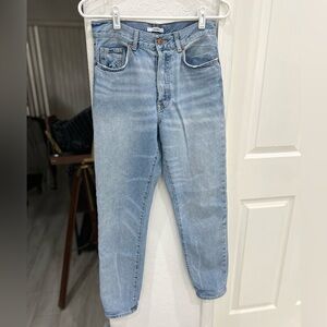 Forever 21 100% cotton denim. High waisted button front no stretch jeans